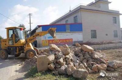 祥云劉廠依法拆除6畝“兩違”建筑，小組長帶頭推進治理行動