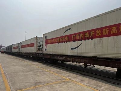 全省首趟！巴西果汁順利運抵贛州國際陸港，助力進出口雙循環(huán)